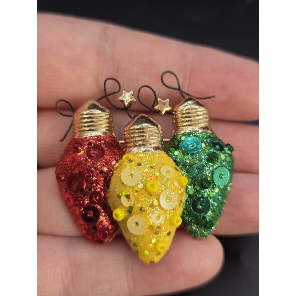 Old Fashioned‎ Christmas Lights Bulbs Brooch